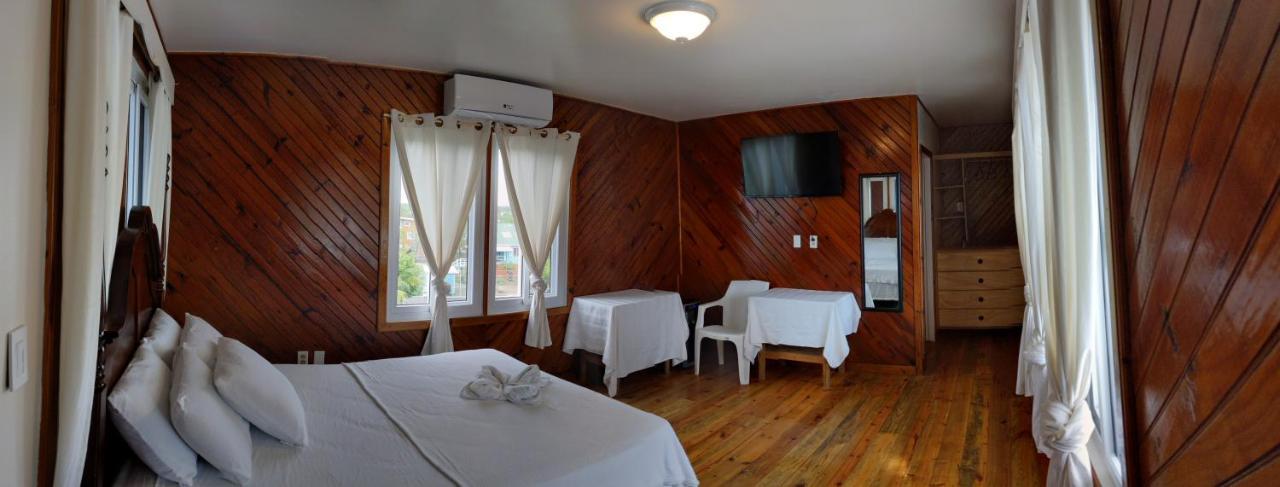 Coral View Beach Resort Utila Εξωτερικό φωτογραφία